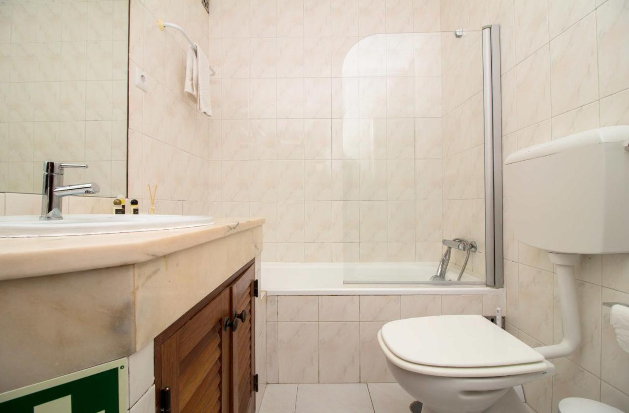 Pearl - Pool View & Location & Appartement Albufeira